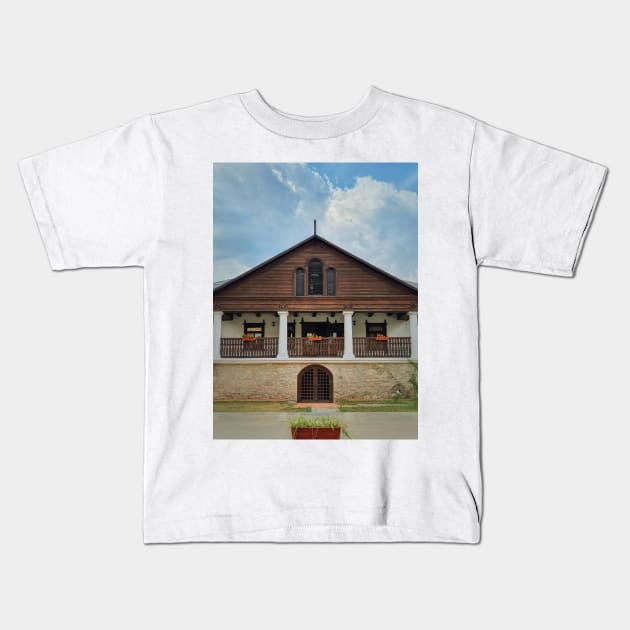 Manuc Bei Museum House Kids T-Shirt by psychoshadow